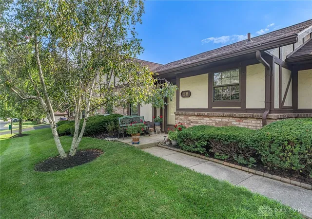 4th image of 28 Tamarack Trl, Springboro, OH 45066 | MLS# 964947
