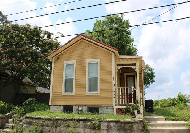 Homes for sale in Dayton, OH | 619 Hickory St, Dayton, OH 45410 | MLS# 964802