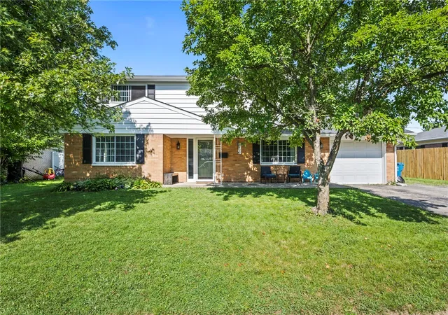1st image of 4900 Pennswood Dr, Dayton, OH 45424 | MLS# 964926