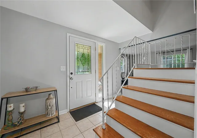 4th image of 4900 Pennswood Dr, Dayton, OH 45424 | MLS# 964926