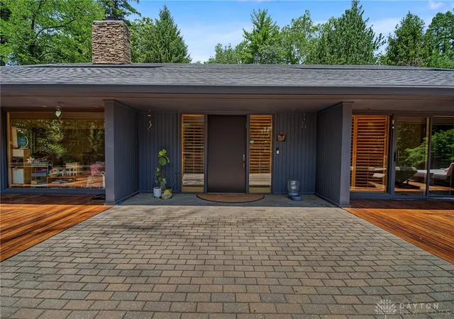Photo 3 of Single family home for sale at 921 Runnymede Rd, Oakwood, OH 45419 | MLS# 963498 | Listing updated on 2026-08-28