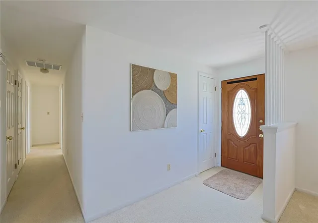 4th image of 1061 Cottage Court Dr, Fairborn, OH 45324 | MLS# 964979