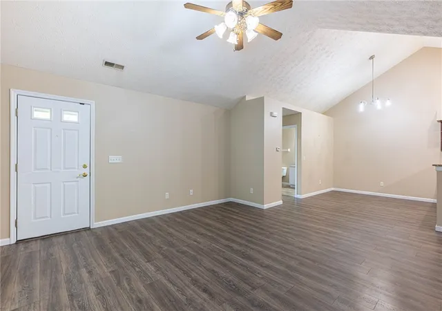 3rd image of 183 Villa Pointe Dr, Springboro, OH 45066 | MLS# 965064