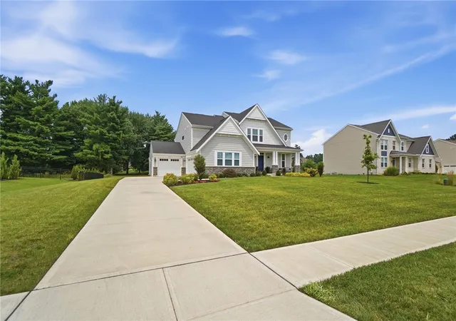 2nd image of 715 Harvest Ln, Washington Twp, OH 45458 | MLS# 965053