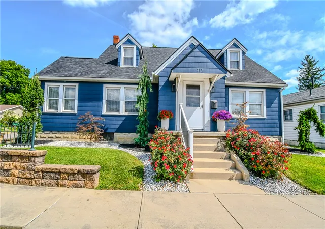 1st image of 717 W Main St, Tipp City, OH 45371 | MLS# 965112