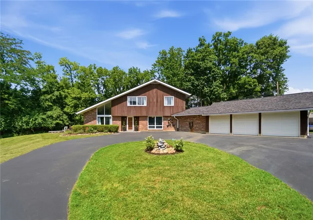 1st image of 2798 Parakeet Ln, Beavercreek, OH 45434 | MLS# 965119