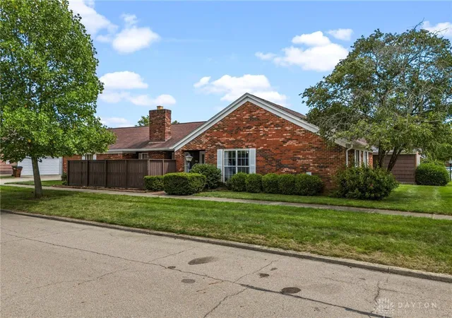 3rd image of 2222 Barclay Ct, Fairborn, OH 45324 | MLS# 965157
