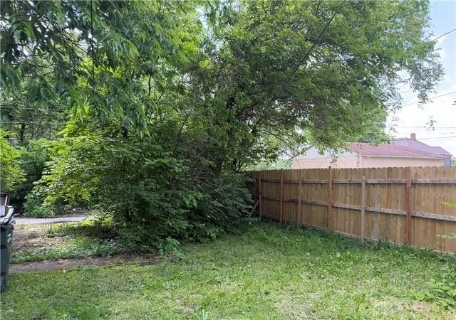 23rd image of 27 & 29 Grosvenor Ave, Dayton, OH 45417 | MLS# 965191