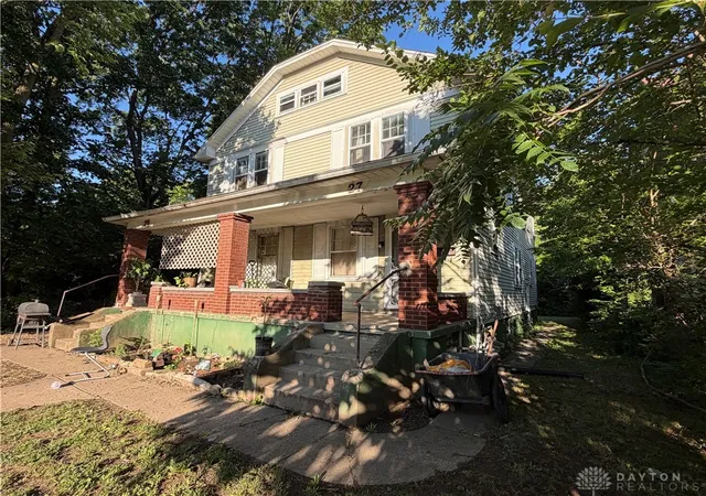 2nd image of 27 & 29 Grosvenor Ave, Dayton, OH 45417 | MLS# 965191