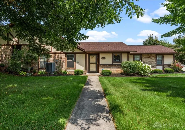 1st image of 62 Tamarack Trl, Springboro, OH 45066 | MLS# 965139