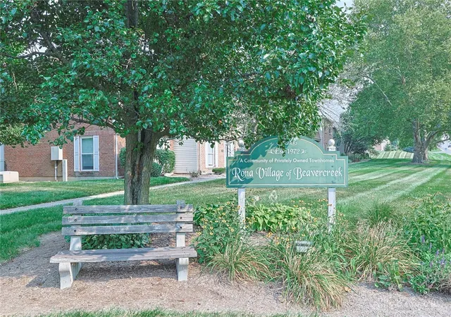 Listing Photo 2 - Condo for sale in building located at 1438 Crown Pt Ct, Beavercreek, OH 45434 - Unit #