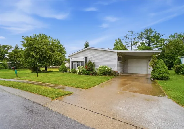 44th image of 141 South Point Dr, Fairborn, OH 45324 | MLS# 964854