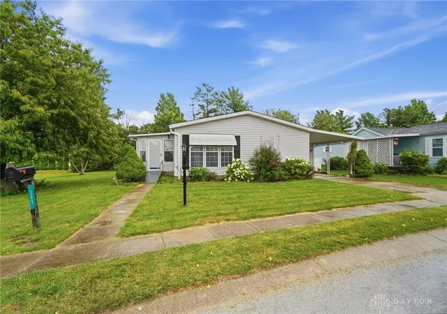 4th image of 141 South Point Dr, Fairborn, OH 45324 | MLS# 964854