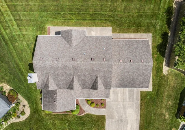 60th image of 824 Kelly Dr, Wilmington, OH 45177 | MLS# 965196