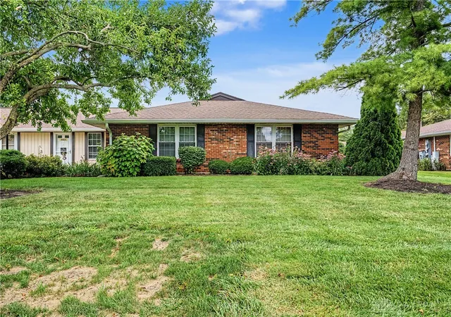 3rd image of 8858 Washington Colony Dr, Washington Twp, OH 45458 | MLS# 965184