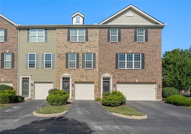 1st image of 9532 Tahoe Dr, Washington Twp, OH 45458 | MLS# 965105