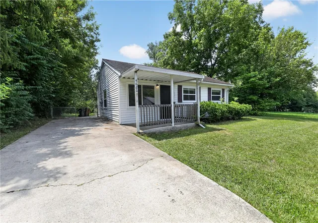 Photo 4 of Single family home for sale at 4626 Nevada Ave, Dayton, OH 45416 | MLS# 963928 | Listing updated on 2026-07-29