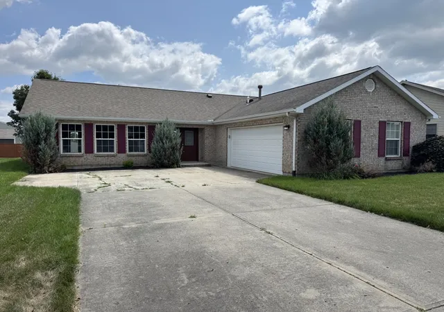 Photo 3 of Single family home for sale at 110 Brooke Woode Dr, Brookville, OH 45309 | MLS# 965259 | Listing updated on 2026-08-26