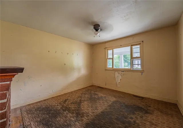 4th image of 828 W Liberty St, Springfield, OH 45506 | MLS# 965238