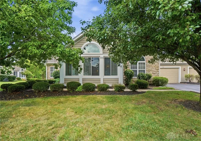 3rd image of 1596 Turnberry Village Dr, Washington Twp, OH 45458 | MLS# 965359