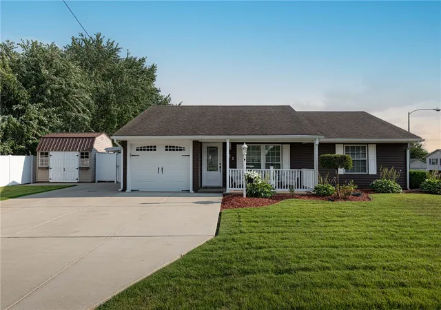 1st image of 700 E 4th St, Franklin, OH 45005 | MLS# 965232