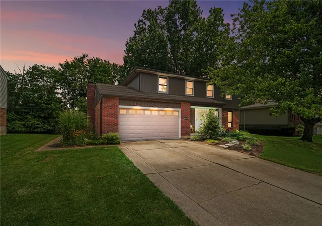 Photo 1 of Single family home for sale at 10816 Wengate Ln, Blue Ash, OH 45241 | MLS# 965256 | Listing updated on 2026-08-02