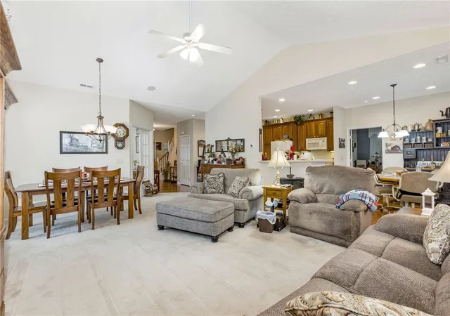 5th image of 1215 Little Yankee Run, Dayton, OH 45458 | MLS# 965424
