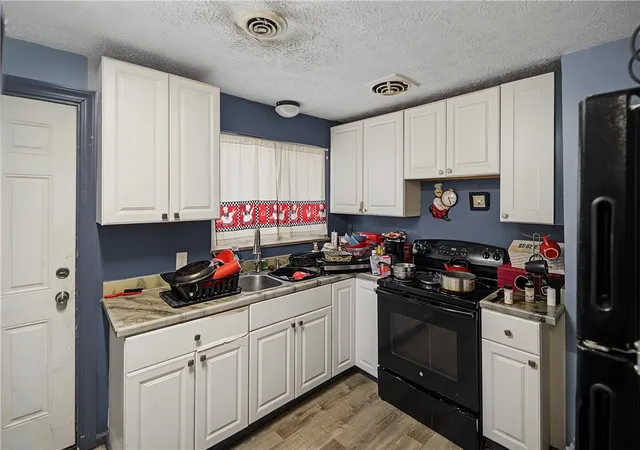 3rd image of 621 Bonnycastle Ave, Englewood, OH 45322 | MLS# 965332