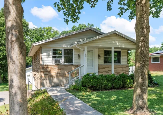 3rd image of 3205 Bernice Dr, Fairborn, OH 45324 | MLS# 965318