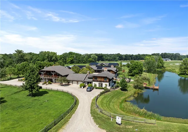 4th image of 3223 Garden View Cir, Union Twp, OH 45152 | MLS# 965460