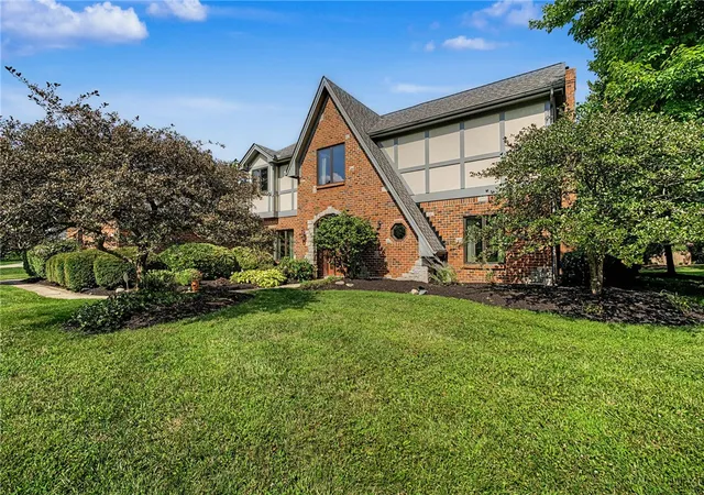 4th image of 9570 Meadow Woods Ln, Washington Twp, OH 45458 | MLS# 965451