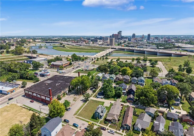 3rd image of 34 Mound St, Dayton, OH 45402 | MLS# 965465