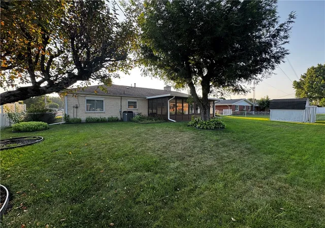 Photo 3 of Sale Pending at 924 Warburton Dr, Dayton, OH 45426 | MLS# 965471 | Listing updated on 2026-08-29