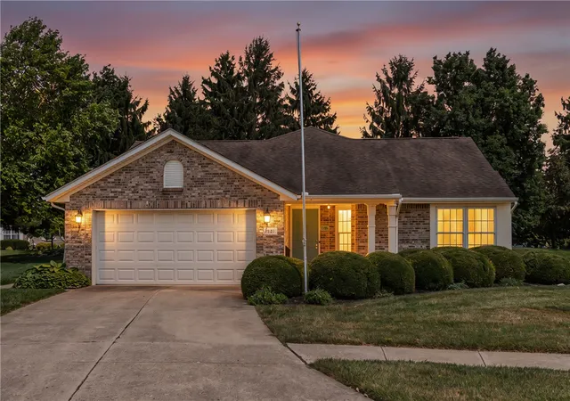 1st image of 1121 Nettle Creek Ct, Miamisburg, OH 45342 | MLS# 965237