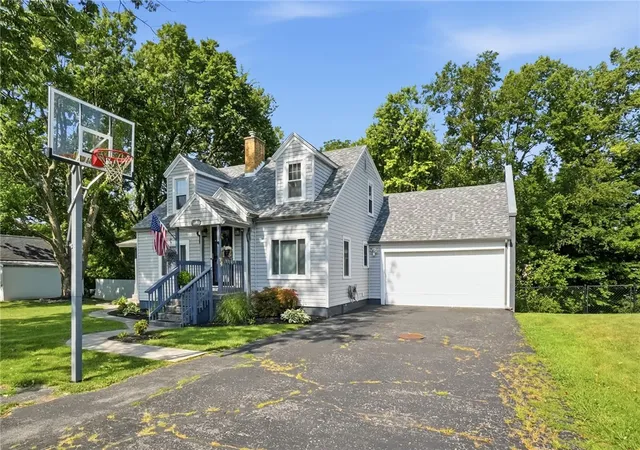 2nd image of 1641 Woods Dr, Beavercreek, OH 45432 | MLS# 965530