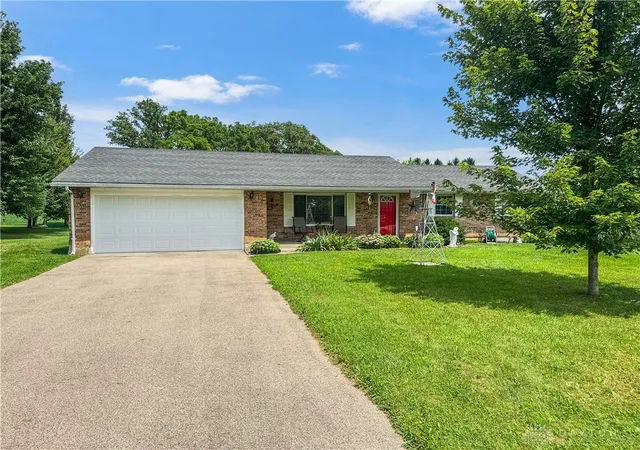 3rd image of 4049 Walnut Grove Cir, Urbana, OH 43078 | MLS# 965540
