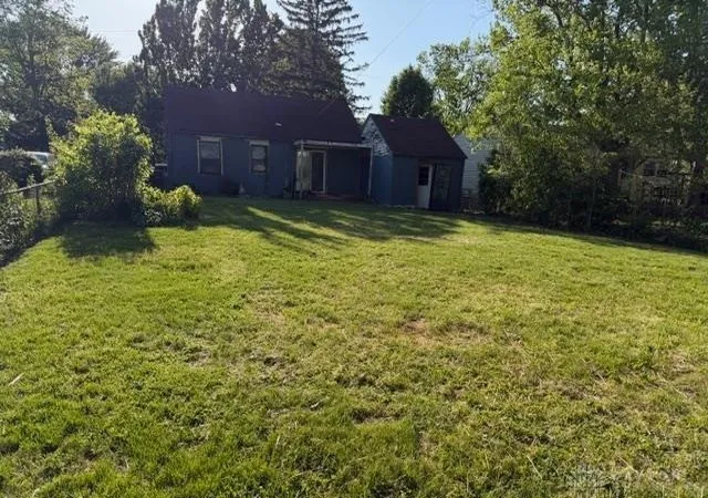 2nd image of 106 Burke St, Trenton, OH 45067 | MLS# 965584