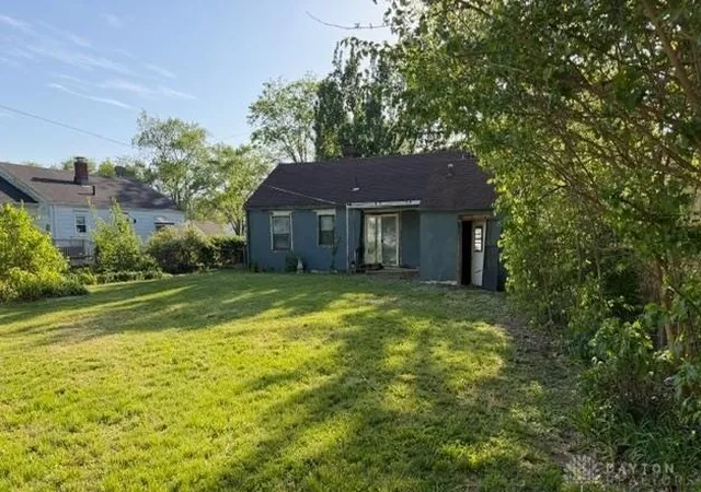3rd image of 106 Burke St, Trenton, OH 45067 | MLS# 965584
