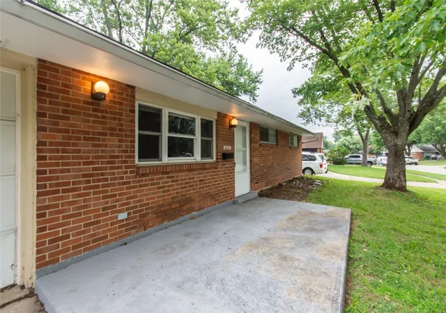 2nd image of 6111 Rosebury Dr, Dayton, OH 45424 | MLS# 964791