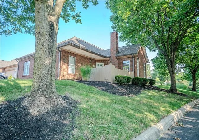 1st image of 19 Edinburgh Village Dr, Dayton, OH 45458 | MLS# 965369