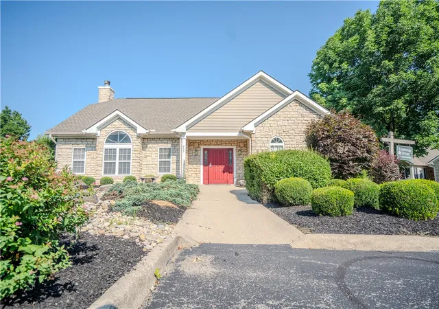 3rd image of 19 Edinburgh Village Dr, Dayton, OH 45458 | MLS# 965369