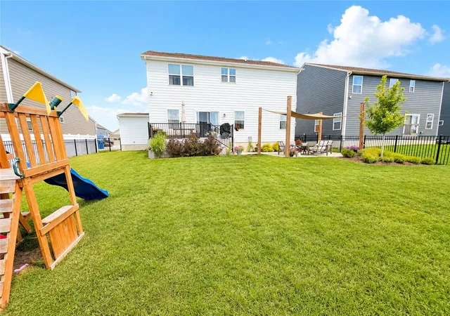 41st image of 433 Sydney Dr, Tipp City, OH 45371 | MLS# 965161