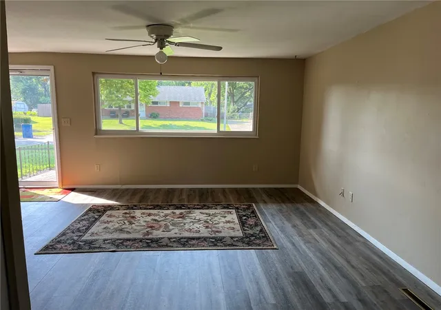 Photo 4 of Single family home for sale at 5669 Traymore Dr, Dayton, OH 45424 | MLS# 965440 | Listing updated on 2026-08-27