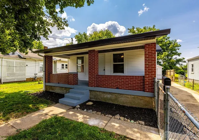 3rd image of 1120 Lafayette Ave, Middletown, OH 45044 | MLS# 965612