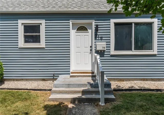 Photo 3 of Single family home for sale at 719 Kirk Lynne St, Dayton, OH 45403 | MLS# 965608 | Listing updated on 2026-09-01