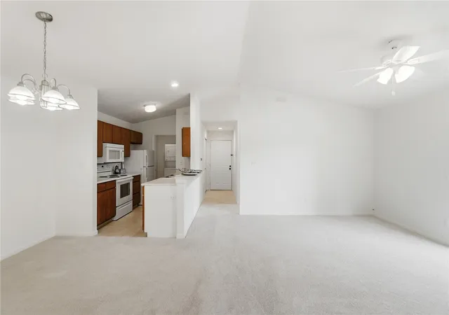 5th image of 1420 Lake Pointe Wy, Dayton, OH 45459 | MLS# 965469