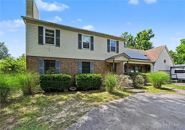 Photo 2 of Single family home for sale at 411 Darst Rd, Dayton, OH 45440 | MLS# 965623 | Listing updated on 2026-08-30