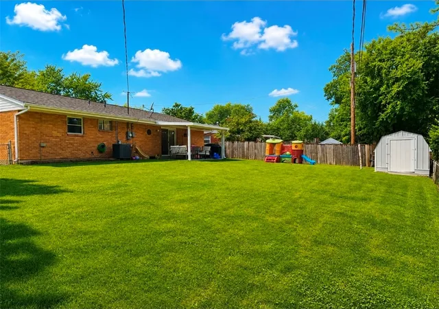 5th image of 379 Ellenwood Dr, Dayton, OH 45449 | MLS# 965645