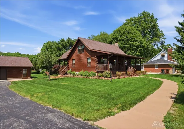 1st image of 604 E Market St, Germantown, OH 45327 | MLS# 965683
