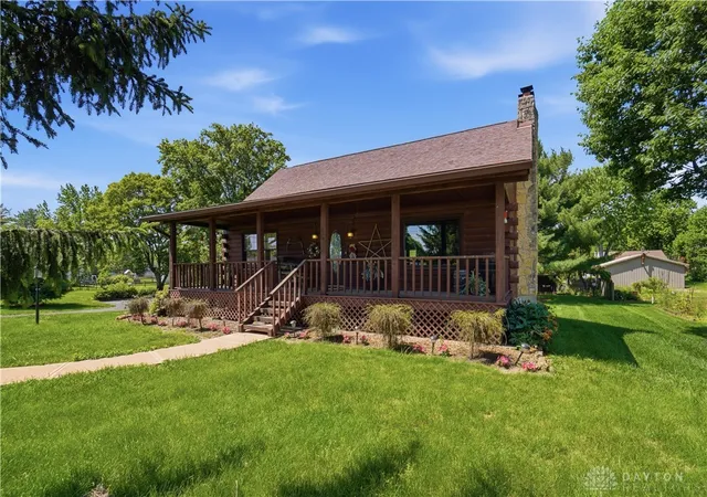 2nd image of 604 E Market St, Germantown, OH 45327 | MLS# 965683